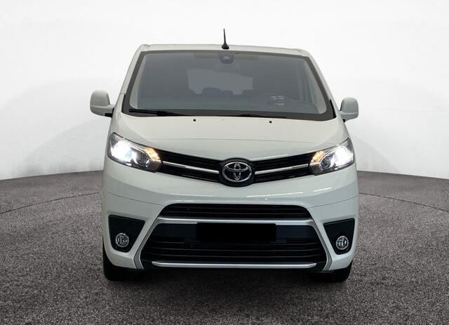 Toyota PROACE Electric Verso 75 kWh 8-Zitter Head-Up Navi Camera Trekhaak Marge dus geen BTW