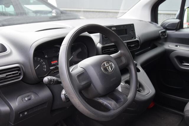 Toyota PROACE CITY Verso 1.2 Turbo Cool Comfort | Cruise control | verkeersbord detectie | DAB ontvanger |
