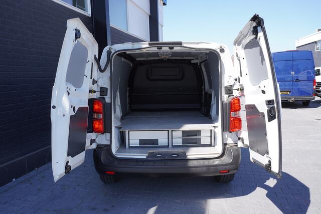 Toyota PROACE Worker 2.0 D-4D 145PK L2 EURO 6 - Airco - Navi - Cruise - ¤ 16.950,- Excl.