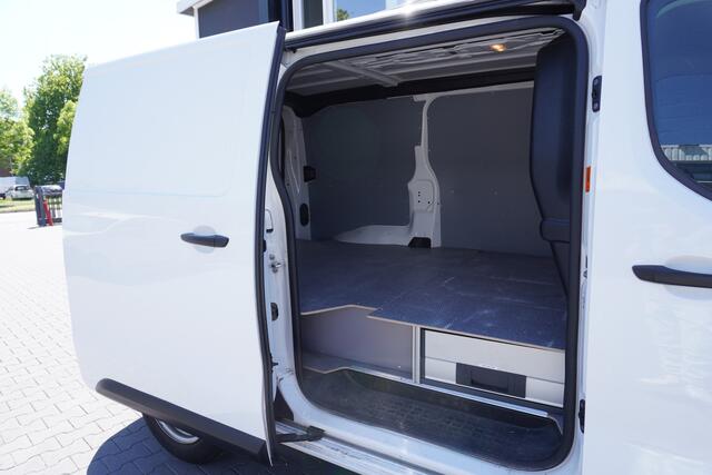 Toyota PROACE Worker 2.0 D-4D 145PK L2 EURO 6 - Airco - Navi - Cruise - ¤ 16.950,- Excl.