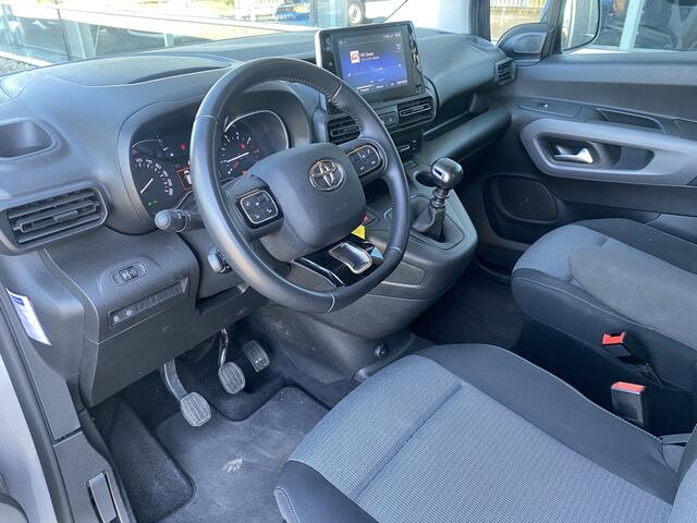 Toyota PROACE City Verso 4+1 Rolstoelauto 1.2 Turbo Active Long (Mooie ruime en zeer complete 4+1 Rolstoelauto!)