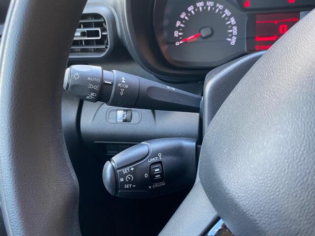 Toyota PROACE 1.5 D-4D LIVE AIRCO CRUISE CARPLAY PDC LMV DAB TREKHAAK