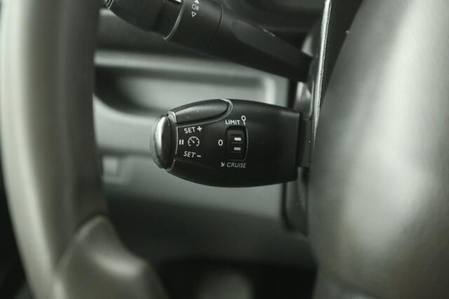 Toyota PROACE 1.5 D-4D L2H1 Airco Cruise 3 Persoons Stoelverw. Elektrpakket Trekhaak