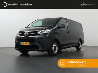toyota-proace-electric-worker-live-