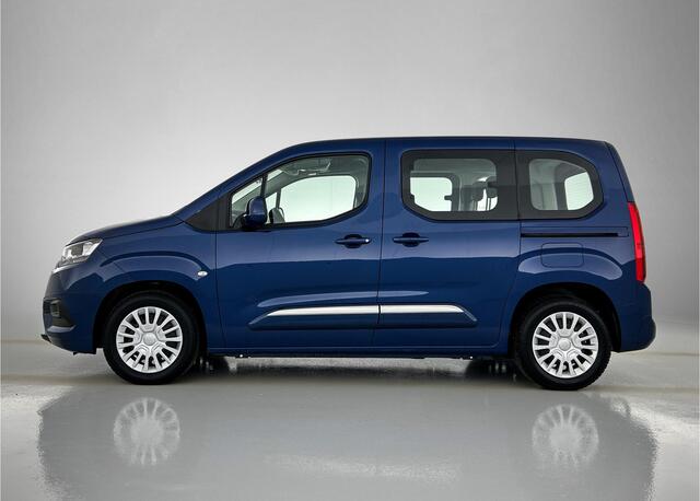 Toyota PROACE CITY Verso 1.2 Turbo Active | 5 persoons MPV | trekhaak | Navi | Airco | 6 versnelling |