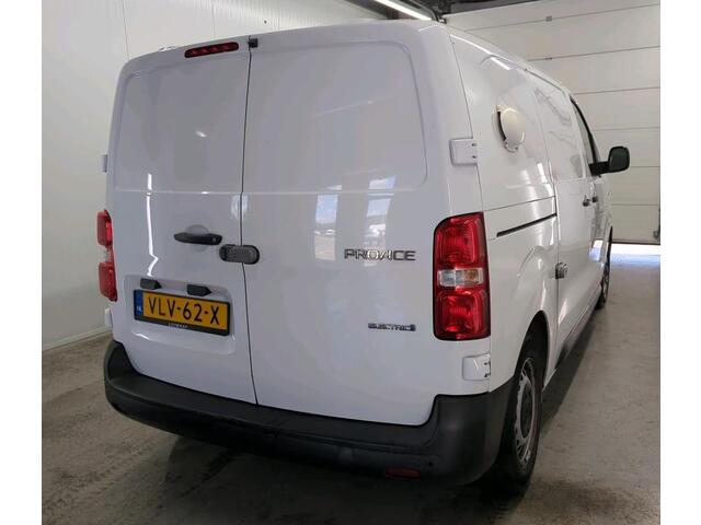 Toyota PROACE Electric Worker L2 Extra Range 75 kWh +/- 330KM / 3Pers./ Navigatie / Airco / Pdc+Camera / Mooie Bedrijfswagen inrichting /