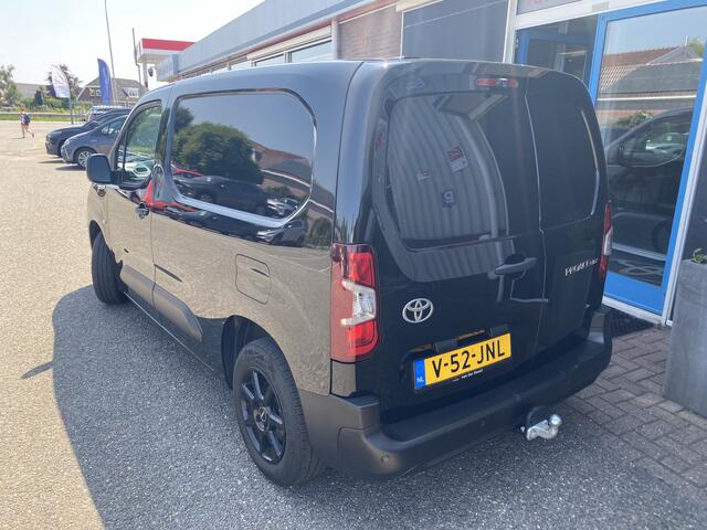 Toyota PROACE CITY 1.2 Turbo L1 Navigator