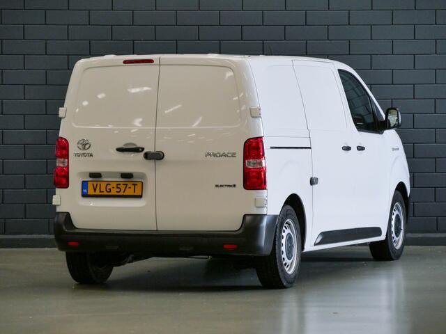 Toyota PROACE Electric Worker 75kWh Extra Range Navigator | APPLE CARPLAY | CRUISE CONTROL |