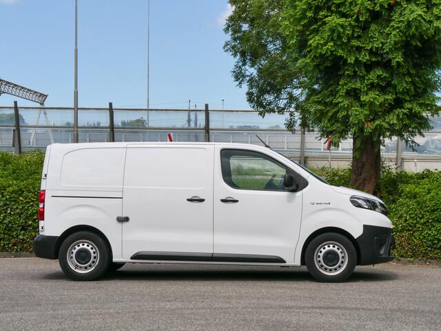 Toyota PROACE Electric Worker 75kWh Extra Range Navigator | APPLE CARPLAY | CRUISE CONTROL |