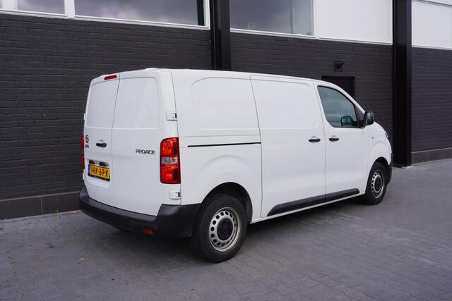 Toyota PROACE Worker 2.0 D-4D 145PK EURO 6 - Airco - Navi - Cruise - ¤ 14.900,- Excl.
