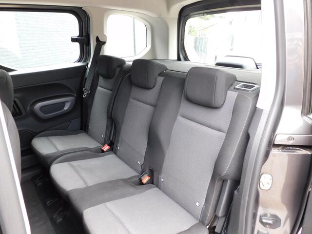 Toyota PROACE CITY Verso 1.2 Turbo Cool Comfort 1e EIGENAAR! DEALER ONDERHOUDEN! ACHTERUITRIJCAM! CRUISE! AIRCO!