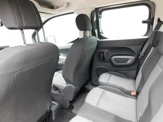 Toyota PROACE CITY Verso 1.2 Turbo Cool Comfort 1e EIGENAAR! DEALER ONDERHOUDEN! ACHTERUITRIJCAM! CRUISE! AIRCO!