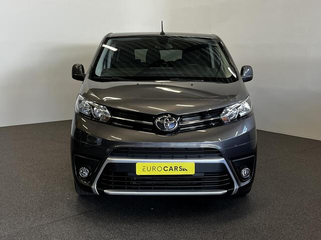 Toyota PROACE Electric Shuttle Long Extra Range Cool 75 kWh | 9 pers. | Prijs incl. btw/bpm | Navigatie | Apple Carplay/Android Auto | Parkeersensoren | Cruise Control | Lichtmetalen velgen | Getinte ramen | Airco