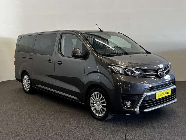 Toyota PROACE Electric Shuttle Long Extra Range Cool 75 kWh | 9 pers. | Prijs incl. btw/bpm | Navigatie | Apple Carplay/Android Auto | Parkeersensoren | Cruise Control | Lichtmetalen velgen | Getinte ramen | Airco