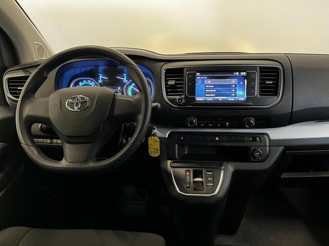 Toyota PROACE Electric Shuttle Long Extra Range Cool 75 kWh | 9 pers. | Prijs incl. btw/bpm | Navigatie | Apple Carplay/Android Auto | Parkeersensoren | Cruise Control | Lichtmetalen velgen | Getinte ramen | Airco