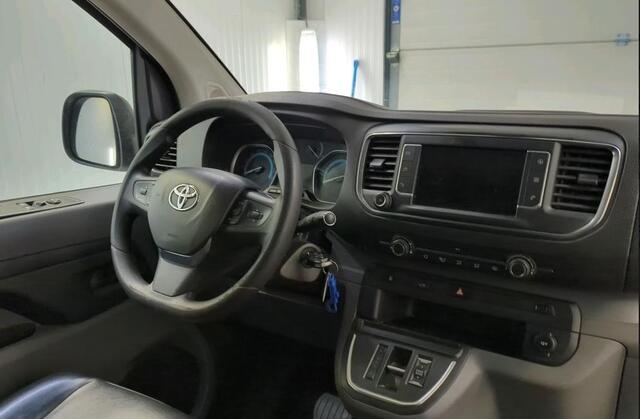 Toyota PROACE Electric Worker L2 Extra Range 75KWh +/-330KM / 3Pers. / Navigatie / Airco / Bedrijfswagen inrichting / Apk 02-2027