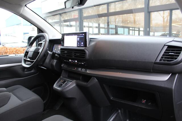 Toyota PROACE Long Worker 2.0 L2 Professional Dubbele Cabine | Automaat | Rijklaar | Trekhaak | Camera | Navi | Apple/Android | PDC | Stoel/stuur-verwarming