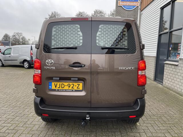 Toyota PROACE Compact 2.0 D-4D 122pk automaat Navigator L1H1 / vaste prijs rijklaar ¤ 16.950 ex btw / lease vanaf ¤ 285 / bruin metallic / euro 6 diesel / bpm vrij / airco / cruise / navi / trekhaak / pdc !