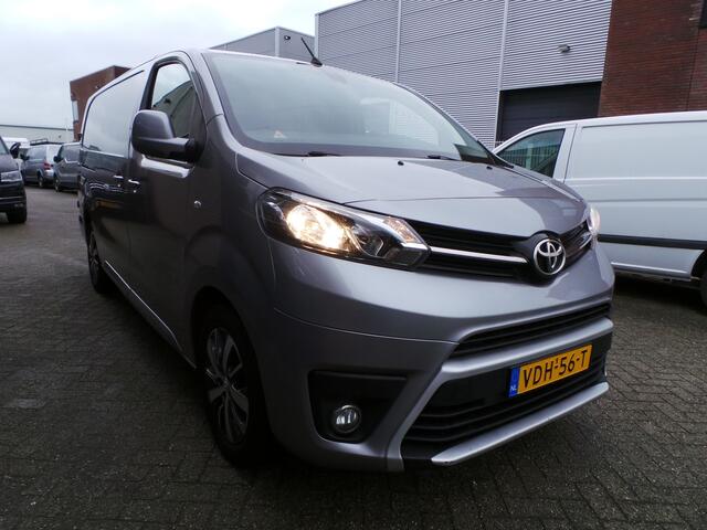 Toyota PROACE Worker 2.0 D-4D Creator Long Airco,Cruise,Pdc,Lmv,trekhaak diversen gebruikerssporen