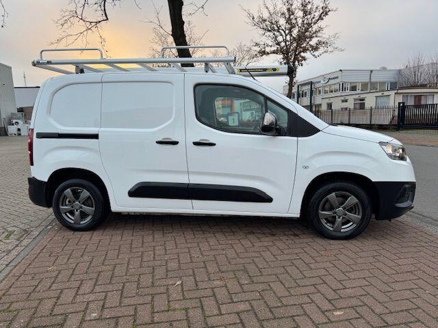 Toyota PROACE CITY 1.5 D-4D Cool Comfort Euro 6 Airco,Cruisecontrol,Schuifdeur,Imperiaal