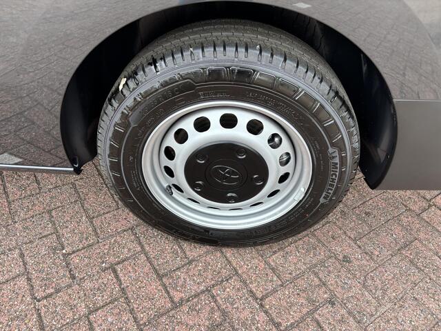 Toyota PROACE Electric Long Worker Challenger Extra Range 75 kWh CHRISTMAS DEAL VAN ¤.46.264,= VOOR ¤33.333,= EXCL. btw