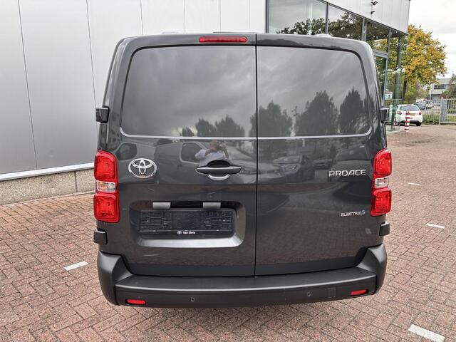 Toyota PROACE Electric Long Worker Challenger Extra Range 75 kWh CHRISTMAS DEAL VAN ¤.46.264,= VOOR ¤33.333,= EXCL. btw