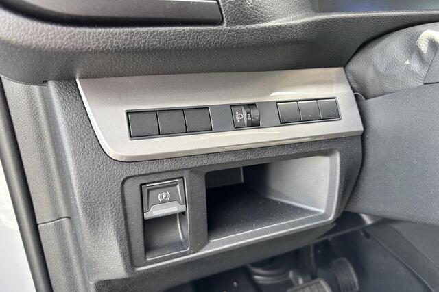 Toyota PROACE Electric Worker Challenger Extra Range Long L2 75 kWh, Apple Carplay / Android Auto, Parkeersensoren achter, DAB Radio