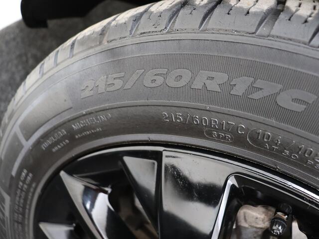 Toyota PROACE Worker 2.0 D-4D Black Line DC | NL auto | Dealeronderhouden | Trekhaak |