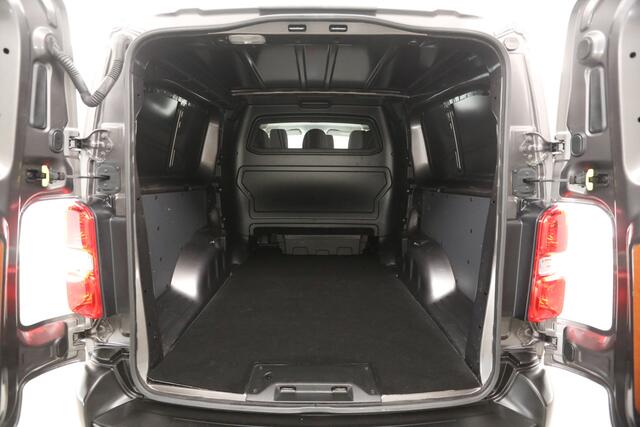 Toyota PROACE 2.0 D-4D L3H1 | Euro6 | 145PK | DC | 6-Zits | Airco | Camera | Carplay | Trekh. | Cruise | Parkeersens.