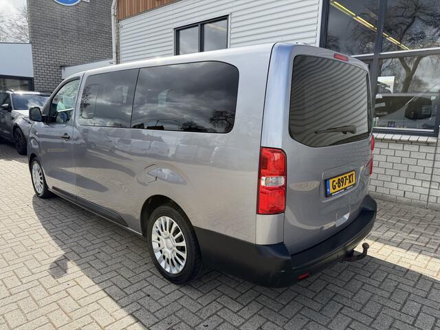 Toyota PROACE Shuttle 2.0 D-4D automaat Navigator Medium L3H1 / 9 persoons / euro 6 diesel / bpm vrij / vaste prijs rijklaar ¤ 19.950 incl btw / inclusief een nieuwe distributie riem / isofix !