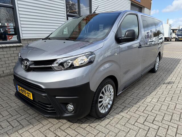 Toyota PROACE Shuttle 2.0 D-4D automaat Navigator Medium L3H1 / 9 persoons / euro 6 diesel / bpm vrij / vaste prijs rijklaar ¤ 19.950 incl btw / inclusief een nieuwe distributie riem / isofix !