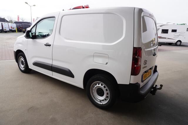 Toyota PROACE CITY 1.5 D-4D 102PK Live Airco | Cruise | Camera | Trekhaak | Apple CP-Android auto
