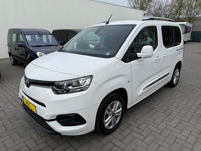 Toyota PROACE CITY Verso L1 Automaat - Rolstoelauto - Alle opties - Bodemverlaging - 1e Eigenaar - Rolstoelvervoer