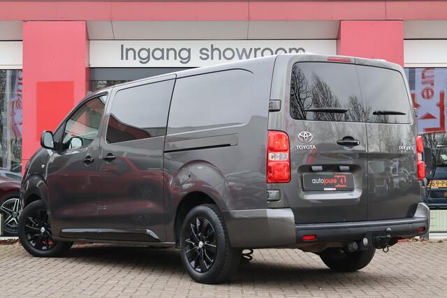 Toyota PROACE Worker 2.0 D-4D Black Line Long Dubbelcabine | Origineel NL | 2x Schuifdeur | Navigatie | Climate | Trekhaak |