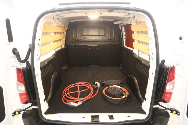 Toyota PROACE CITY Electric 50 kWh 136PK | Snelladen | SOH 94% | Airco | Cruise | Carplay | Navi | Parkeersens.