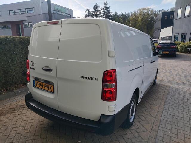Toyota PROACE Worker 2.0 D-4D Live Long 3-Persoons Airco PDC Lane-Assist
