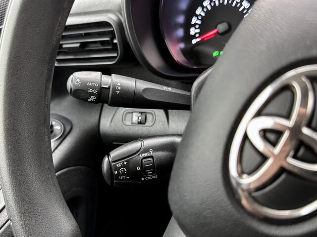 Toyota PROACE CITY 1.2 Turbo Cool Benzine Cruise control Parkeersensoren Betimmering