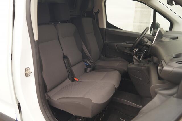 Toyota PROACE City 1.5 D-4D Professional -NAVI-3persoons-TREKHAAK-PDC-