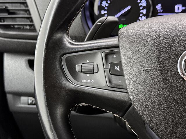 Toyota PROACE Worker 2.0 D-4D Professional Long DC 177pk Dubbele cabine Navigatie Camera Automaat Climate control