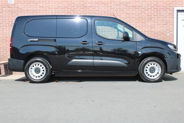 Toyota PROACE CITY Electric Challenger Long 50 kWh 136PK |CRUISE|3-ZITPLAATSEN|DAB|