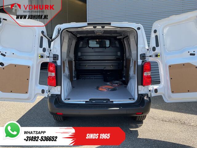 Toyota PROACE e-ProAce Worker 50 kWh 230 km WLTP Adapt.Cruise/ Standkachel/ Stuurverw./ Carplay/ Airco/ Camera/ PDC