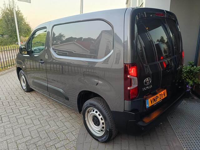 Toyota PROACE CITY 1.5 D-4D Live | Airco | Cruis controle | Carplay | Navigatie | BTW | NAP |