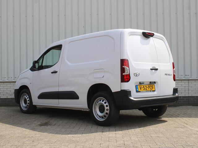 Toyota PROACE CITY 1.5 D-4D L1 Professional | Automaat | 3-zits | Clima | Navi | Camera | Cruise | Dodehoek detectie | Stoel- en stuurverwarming | Digitale binnenspiegel |