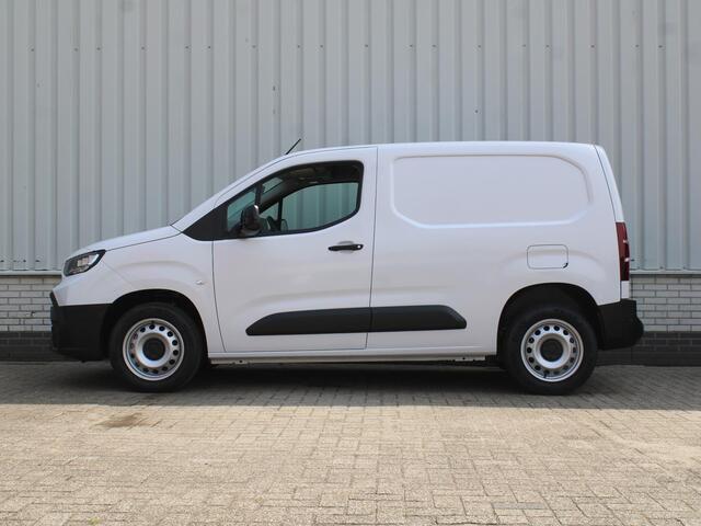 Toyota PROACE CITY 1.5 D-4D L1 Professional | Automaat | 3-zits | Clima | Navi | Camera | Cruise | Dodehoek detectie | Stoel- en stuurverwarming | Digitale binnenspiegel |