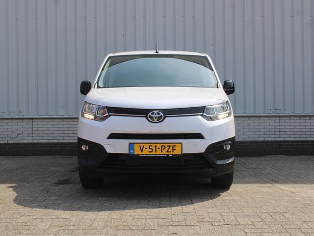Toyota PROACE CITY 1.2 Turbo L1 Comfort | Clima | Cruise | 3-zits | Benzine! Mag alle milieu zones in! |