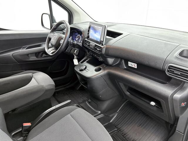 Toyota PROACE CITY 1.2 Turbo Live Long Automaat 5 ZITS | BTW Voertuig | Geel Kenteken | Achterbank | Apple CarPlay/Android Auto | Navigatie | Cruise Control |