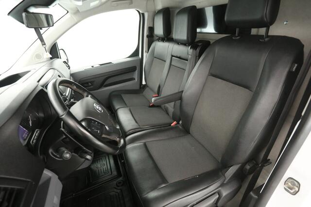 Toyota PROACE 2.0 D L2H1 145PK | Automaat | Airco | Cruise | Camera | Carplay | 3 Zits | Trekhaak