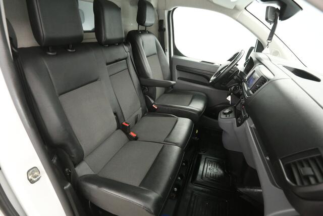 Toyota PROACE 2.0 D L2H1 145PK | Automaat | Airco | Cruise | Camera | Carplay | 3 Zits | Trekhaak