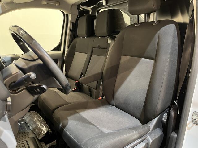 Toyota PROACE Electric Worker Professional L2 Extra Range 75 kWh / 100% Elektrisch !! / Airco / Cruise Control / CarPlay / Camera / Navigatie / 3-Zits / 15.900 KM !!