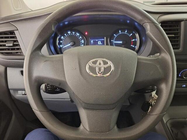 Toyota PROACE Worker 2.0 D-4D LANG L3H1 IMPERIAAL 2500KG TREKHAAK